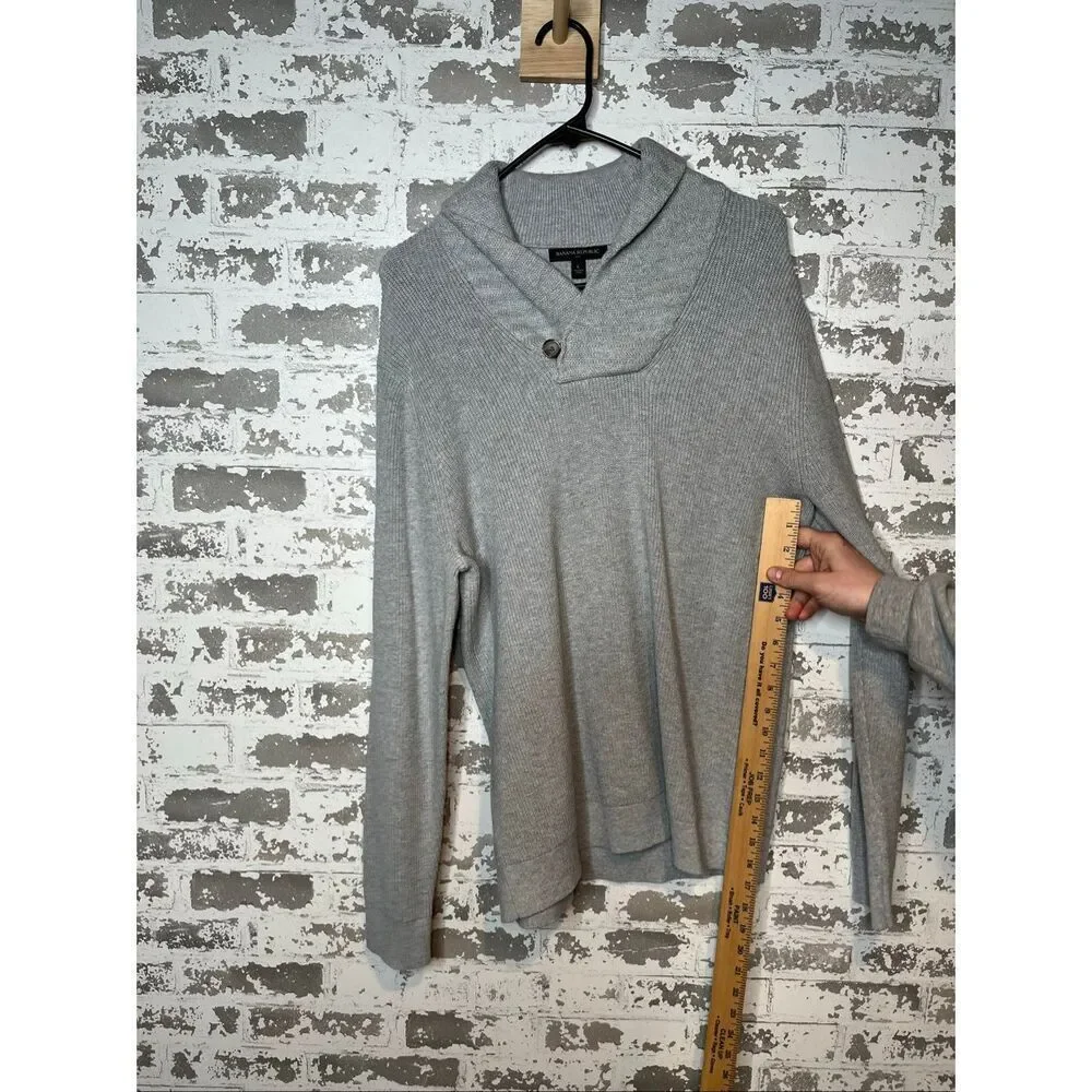 Banana Republic | men Henley gray cotton blend sweater